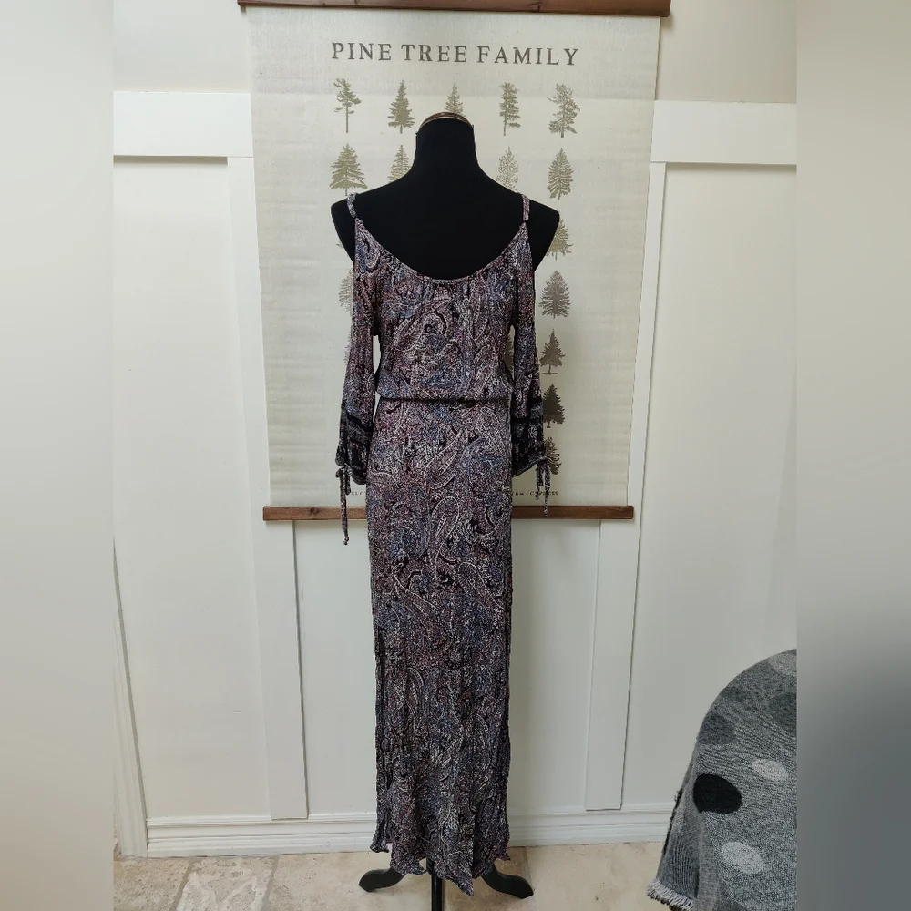 American Eagle Paisley Cold Shoulder Maxi Dress - Size M - Picture 9 of 12